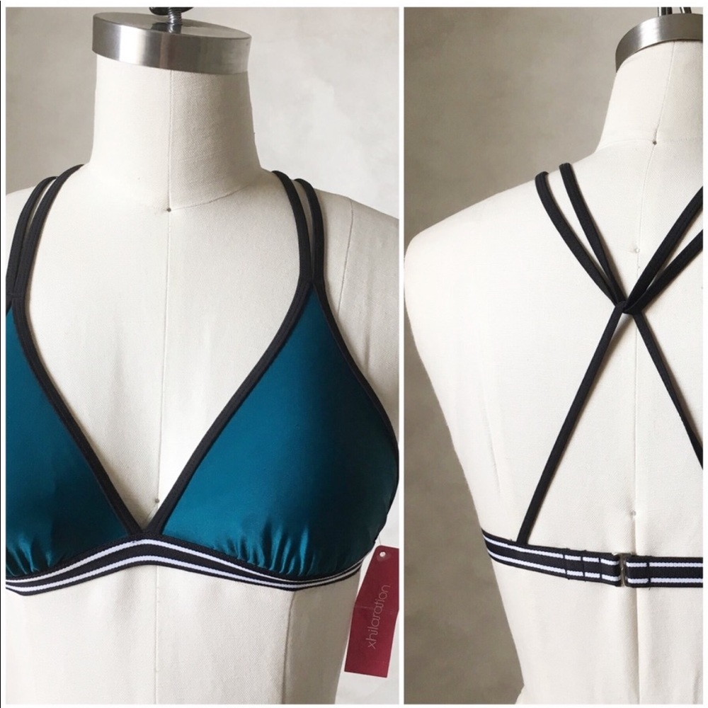 XHILARATION TRIANGLE BIKINI TOP D-337